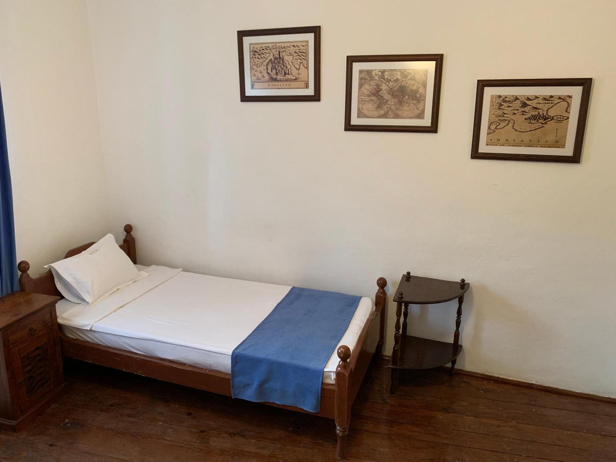 Viktor Rooms Kotor Habitación foto